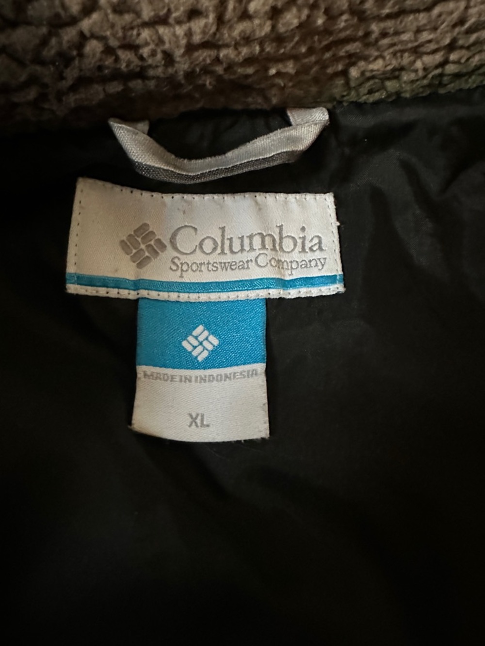 Columbia Womens Puffer Jacket Sherpa Fleece Camo Green Cropped Full Zip Size XL - Picture 4 of 4